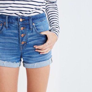🌻 Madewell High-Rise Denim Shorts w/ Button-Front